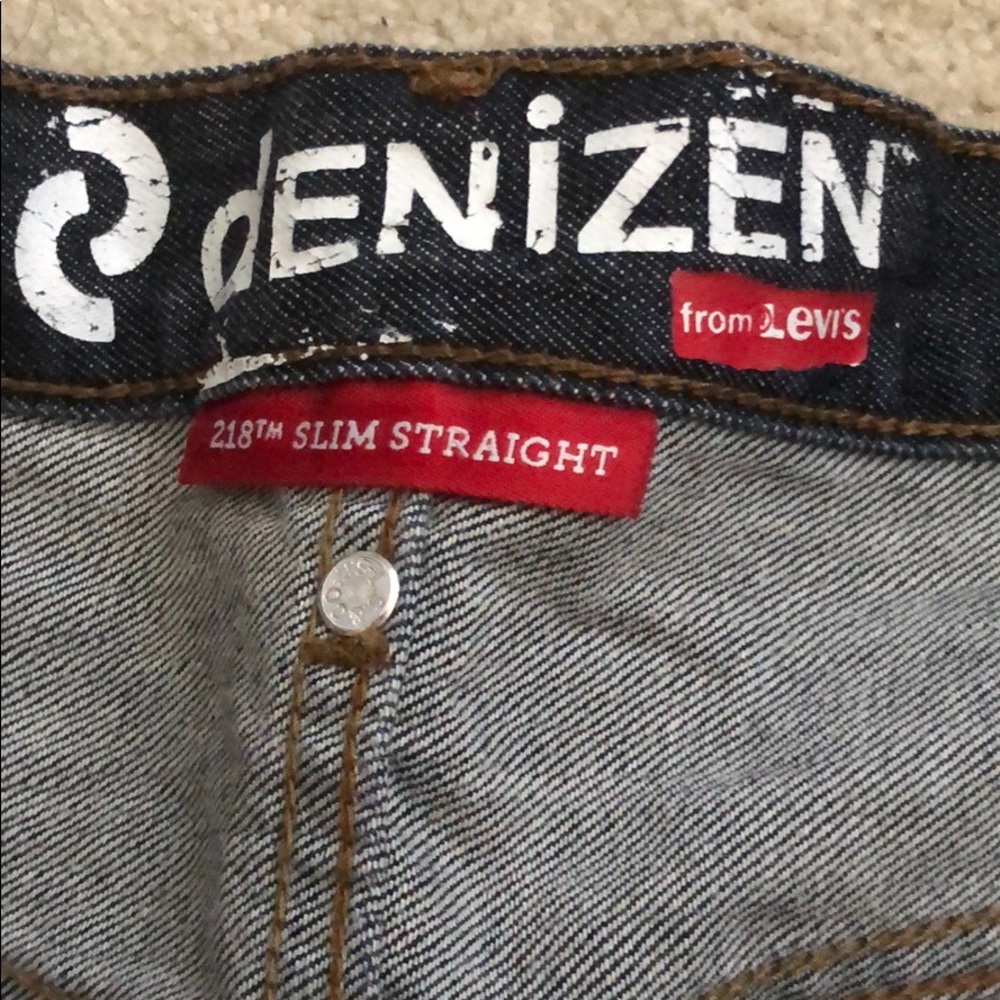 Gently used men’s slim straight jeans